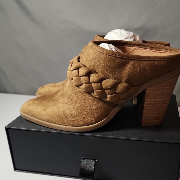 Tan Braided Heeled Boots In Size 7 - Picture 5 of 8